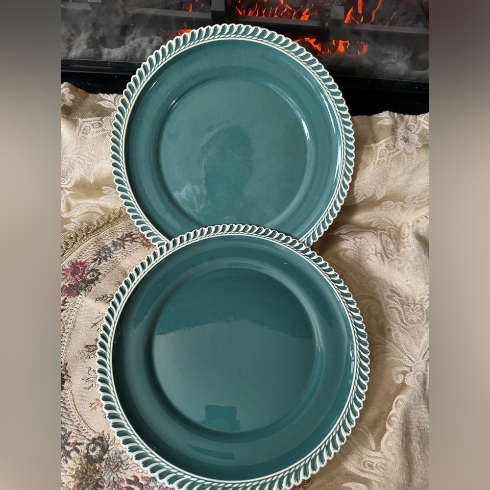 Vintage Set of 2 Corinthian Harker Dinner Plates